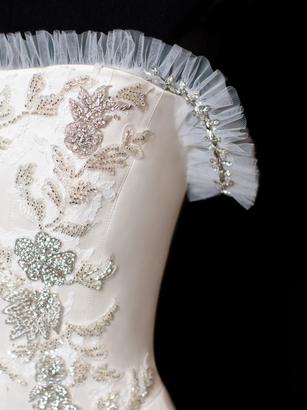 Robe de soirée courte blanche coupe trapèze, idéale pour un 16e anniversaire, un bal de promo ou un cocktail (SA038)