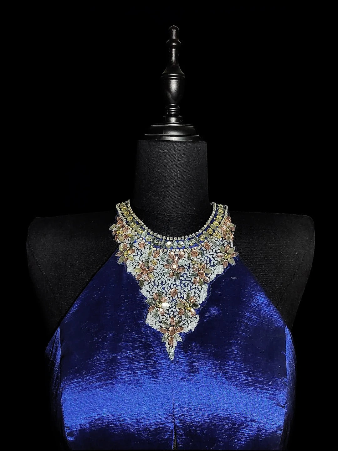 Robe de bal longue vintage années 1950, style sirène, dos nu, en taffetas bleu roi orné de perles argentées, tenue de soirée pour la remise des diplômes de fin d'études secondaires AS038