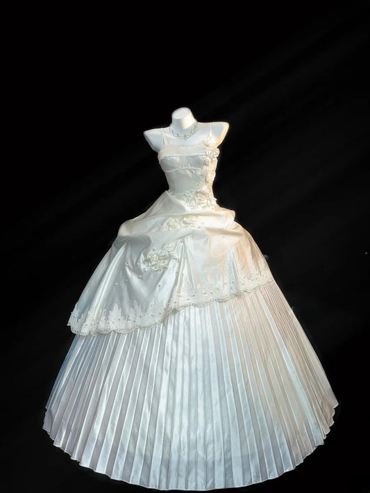Vintage Ball Gown Spaghetti Strap Satin With Ruffles Sleeveless White Lace Long Wedding Dresses RB3443