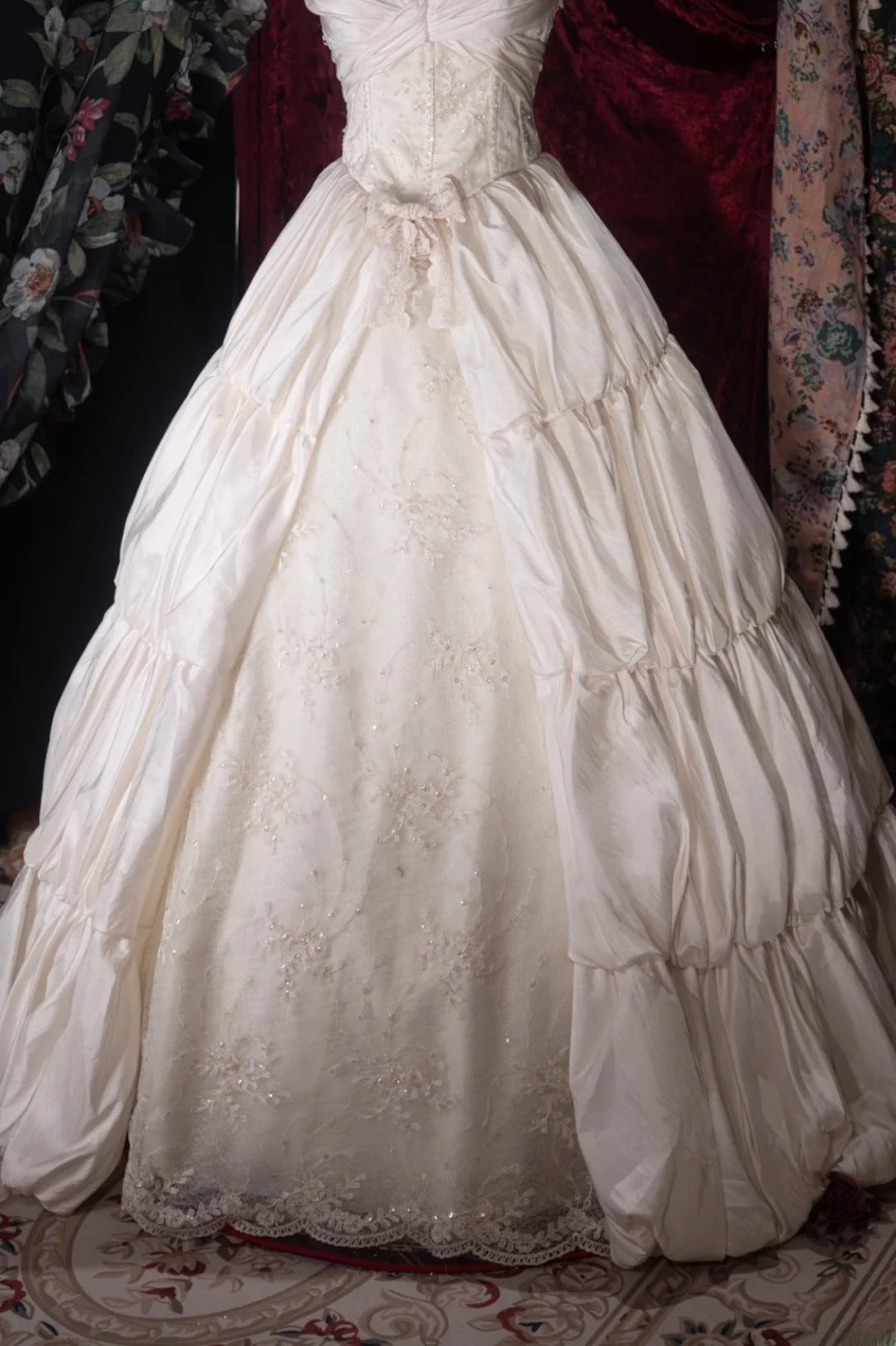 Vintage 80s Ball Gown Spaghetti Straps Ivory Satin With Lace Long Autumn Brides Gown Bridal Dress Wedding Dresses RB8064