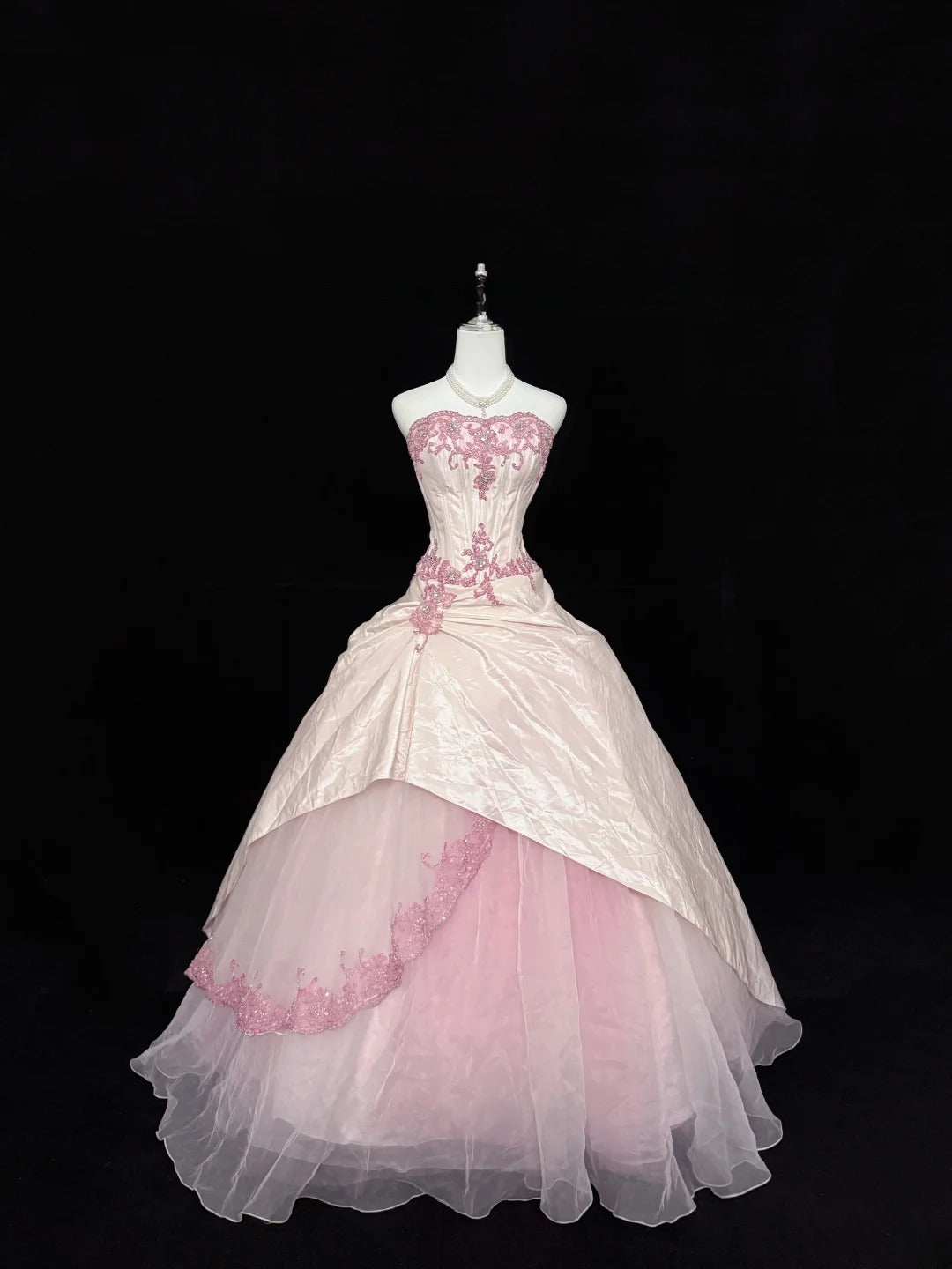 Fairy-tale Ball Gown Sweetheart Pink With Appliqued Lace Tulle Quince Dress Voluminous Sweet 16 Sweet Sixteen Outfits Vestido de RB7411