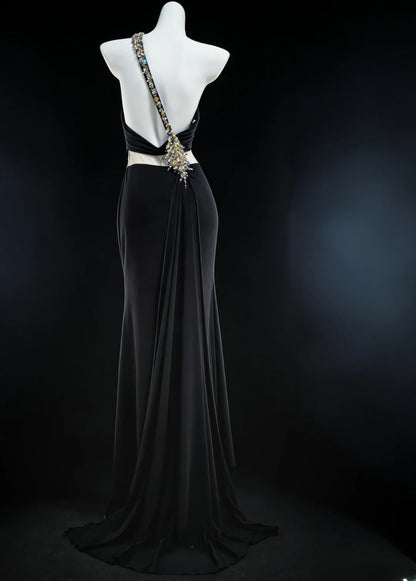 Robe fourreau noire asymétrique sans manches avec fente, longue, idéale pour un bal de promo, une sortie au lycée ou un 21e anniversaire (AS040)