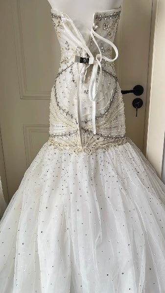 Prinzessinnen-Brautkleid Meerjungfrau-Schnitt herzförmiger Ausschnitt Weiß mit silbernen Perlen für den großen Tag RC0410