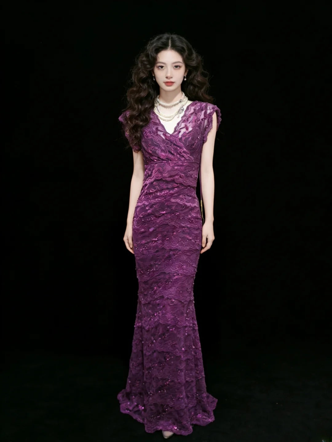 Robe fourreau sexy sans manches à col en V et dentelle raisin pour femme, idéale pour le bal de fin d'année, les soirées lycéennes ou les 21 ans (AS042)