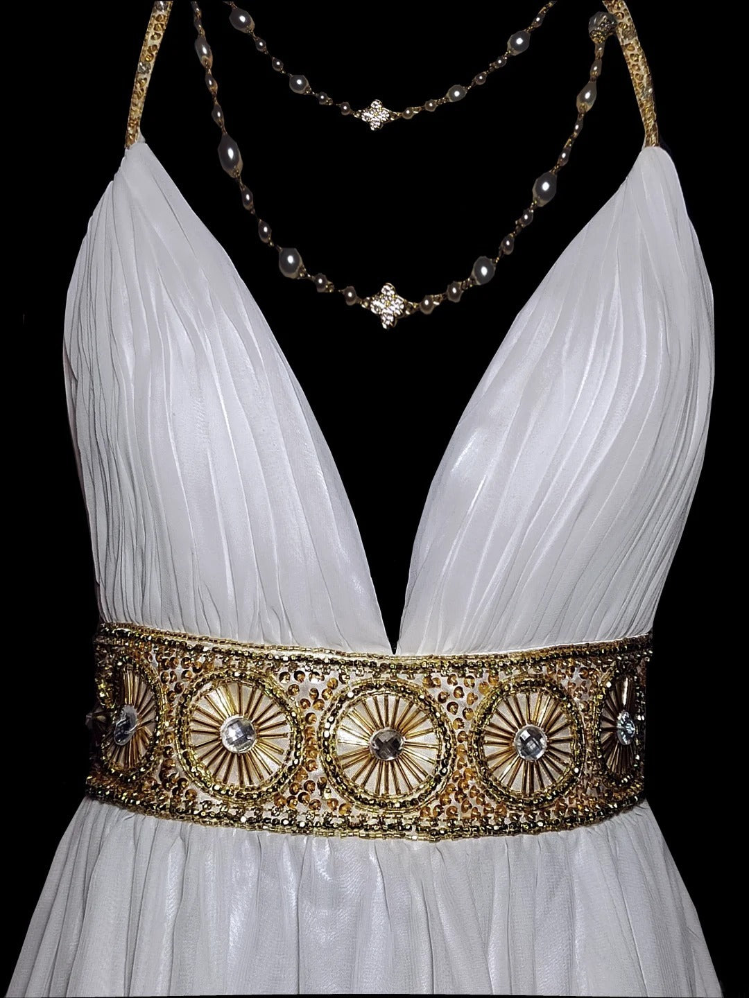Robe de bal longue sans manches en mousseline blanche et bleue, coupe trapèze, style rétro années 60, ornée de perles dorées. Tenue idéale pour les fêtes de fin d'année scolaire (AS042).