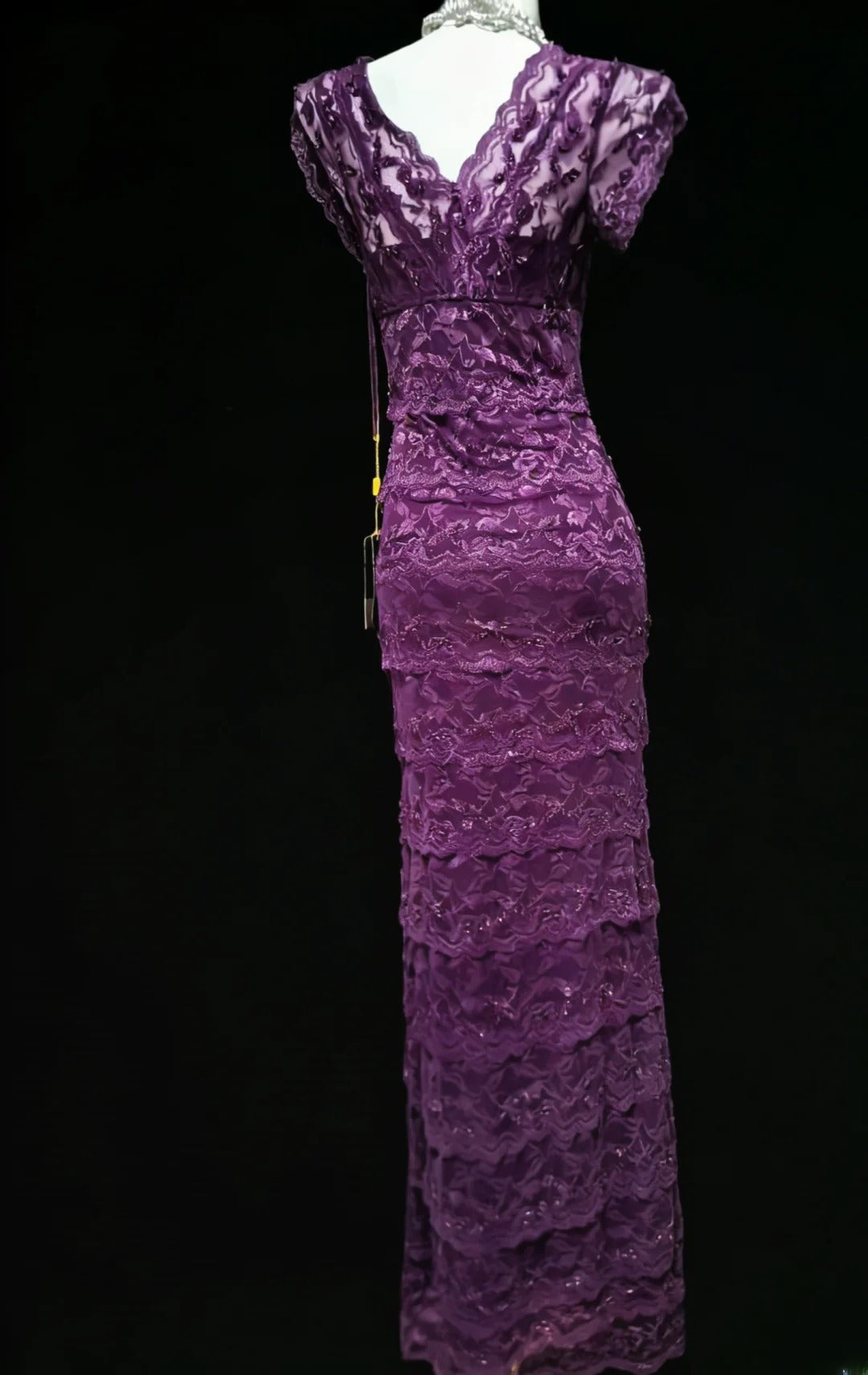 Robe fourreau sexy sans manches à col en V et dentelle raisin pour femme, idéale pour le bal de fin d'année, les soirées lycéennes ou les 21 ans (AS042)