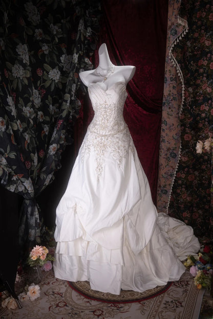 Vintage 80s Ball Gown Sweetheart Ivory Satin With Lace Beading Long Autumn Brides Gown Bridal Dress Wedding Dresses RB8068