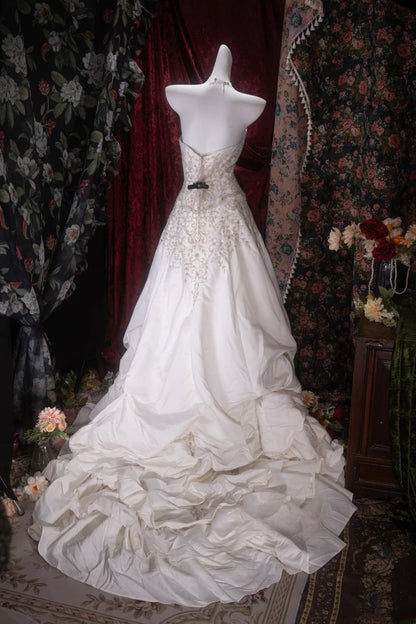 Vintage 80s Ball Gown Sweetheart Ivory Satin With Lace Beading Long Autumn Brides Gown Bridal Dress Wedding Dresses RB8068