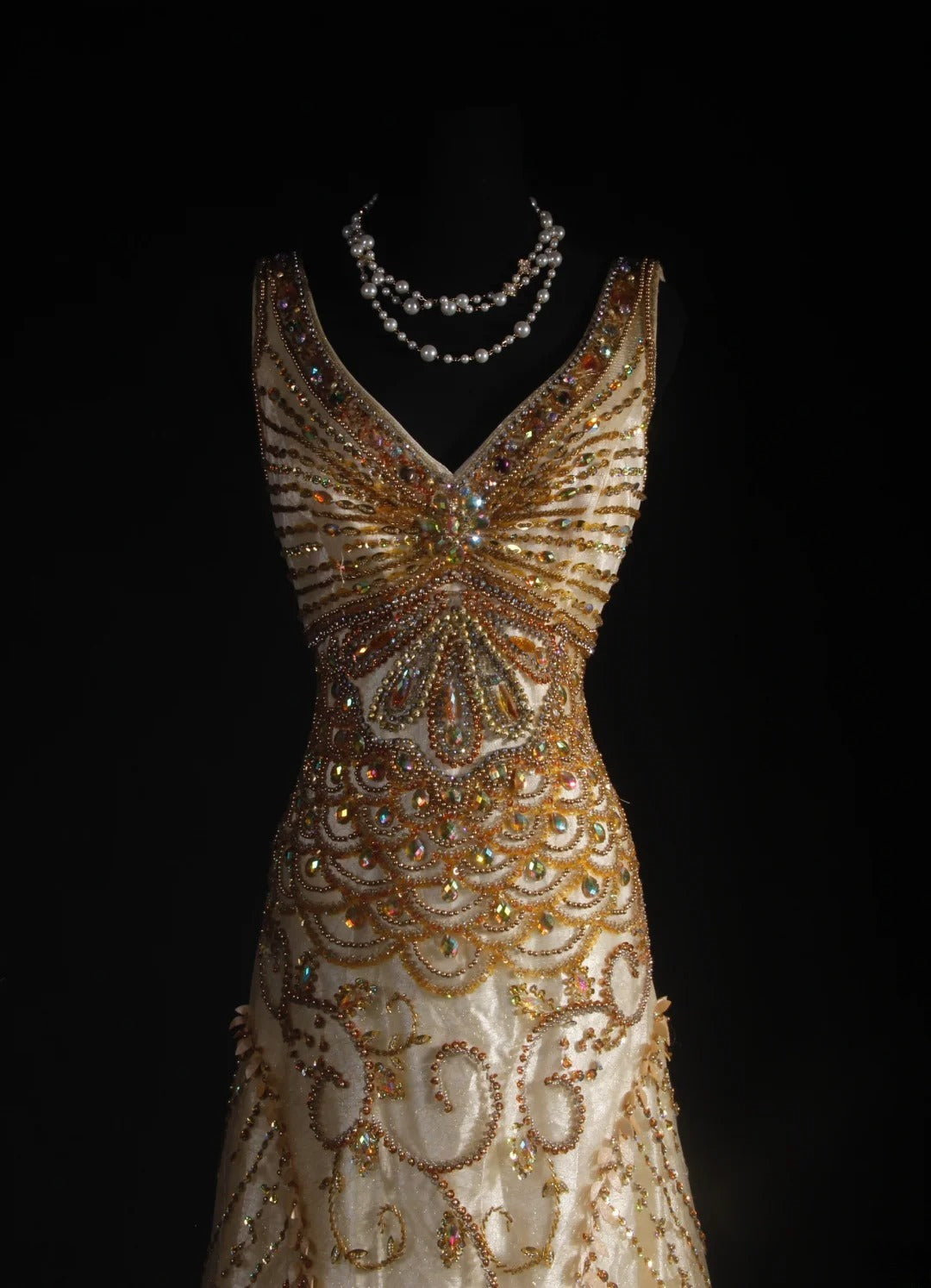 Vintage-Abendkleider im 90er-Jahre-Stil, formell, Meerjungfrauen-Stil, V-Ausschnitt, Tüll, Gold mit Perlenstickerei, lange Partykleider, Ballkleider AS044