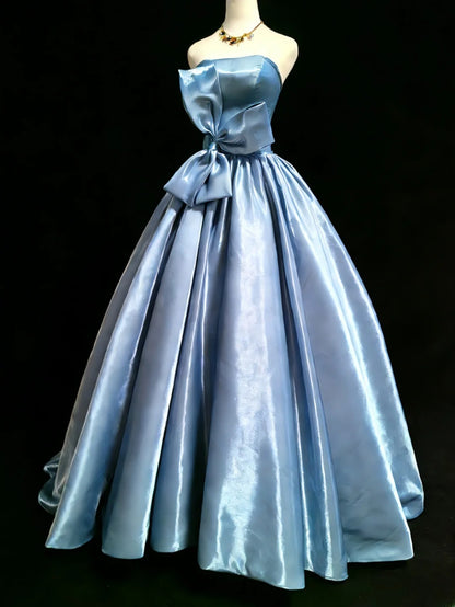Robe de bal longue bleue sans bretelles et sans manches, ornée d'un nœud papillon, idéale pour une quinceañera ou un anniversaire de 15 ou 16 ans (AS045)