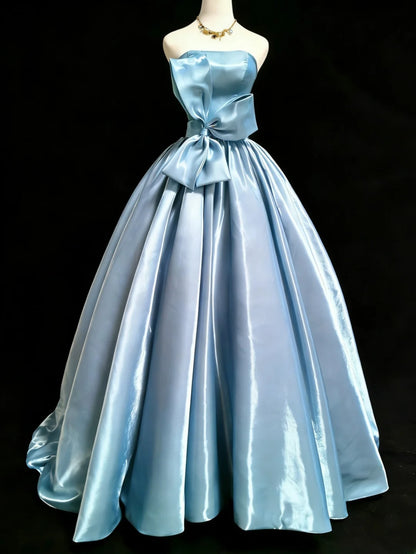 Robe de bal longue bleue sans bretelles et sans manches, ornée d'un nœud papillon, idéale pour une quinceañera ou un anniversaire de 15 ou 16 ans (AS045)