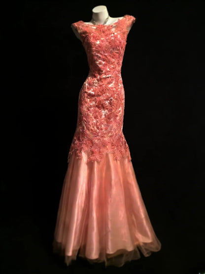 Robe de bal longue sirène sexy sans manches en tulle corail à col bateau, idéale pour les jeunes filles en terminale ou pour un 21e anniversaire (AS046)