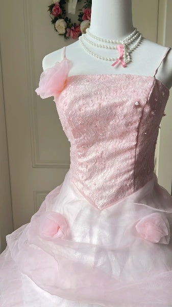 Quinceañera-Ballkleid zum 15. Geburtstag, Spaghettiträger, rosa Tüll mit Blumen, langes Kleid für den 15. Geburtstag RC0418