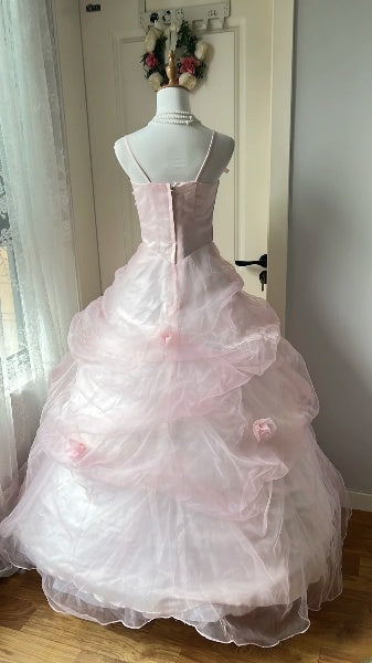 Quinceañera-Ballkleid zum 15. Geburtstag, Spaghettiträger, rosa Tüll mit Blumen, langes Kleid für den 15. Geburtstag RC0418