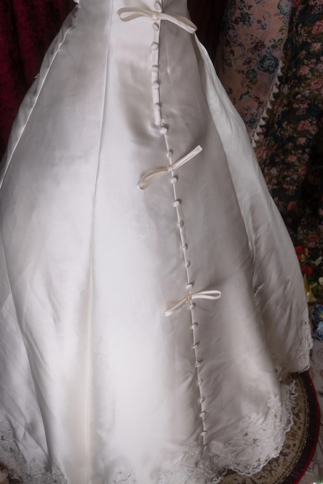 Beautiful Ball Gown Spaghetti Strap White Satin With Lace Long Autumn Brides Gown Bridal Dress Wedding Dresses RB8074