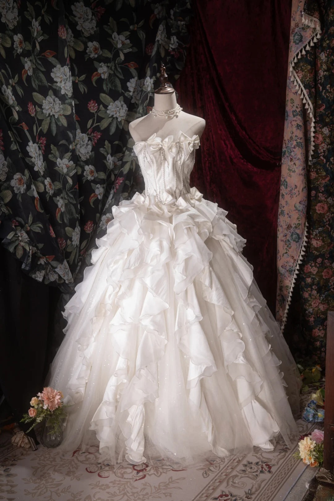 Elegant Ball Gown Strapless White Satin With Bow-knot Long Quince Dress Quinceanera Dresses Formal Birthday Outfits RB8075