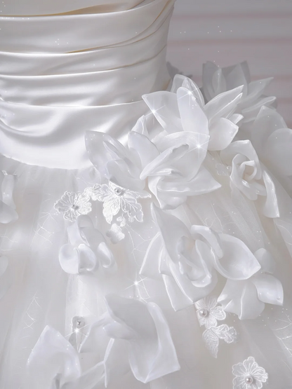 Robe de mariée intemporelle, robe de bal bustier en satin et tulle plissé, style robe de mariée avec corset, robe de mariée longue ajustée AQ052
