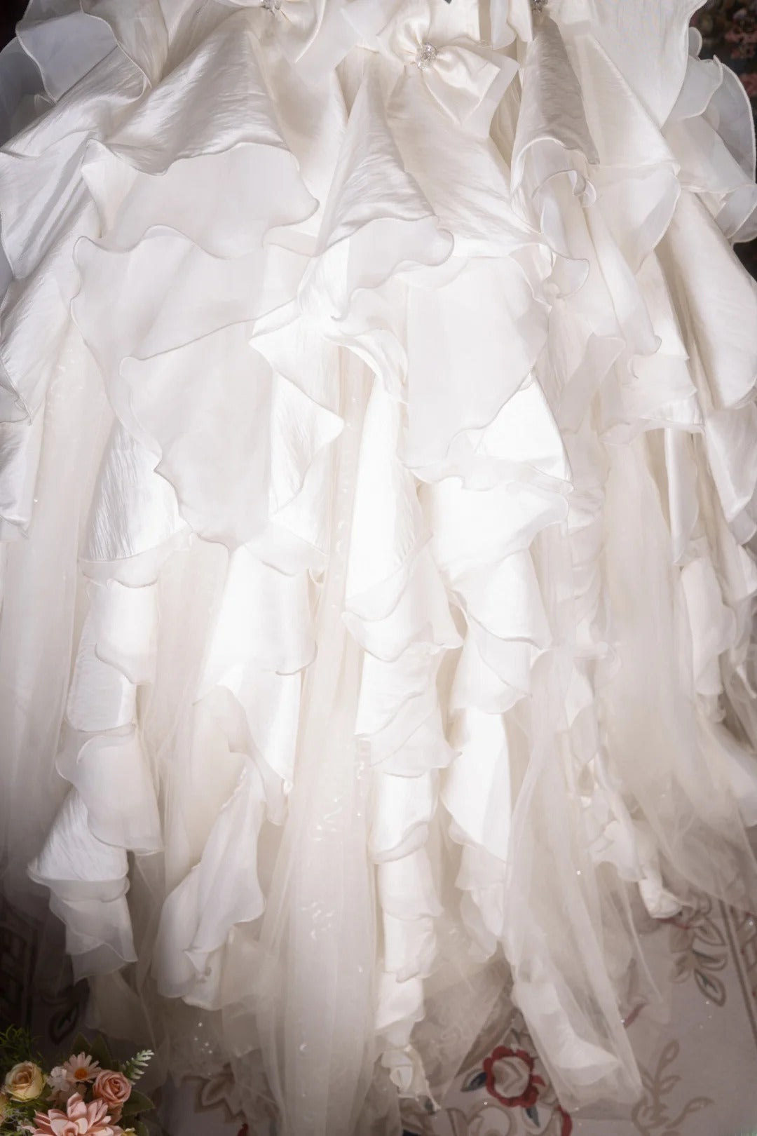 Elegant Ball Gown Strapless White Satin With Bow-knot Long Quince Dress Quinceanera Dresses Formal Birthday Outfits RB8075