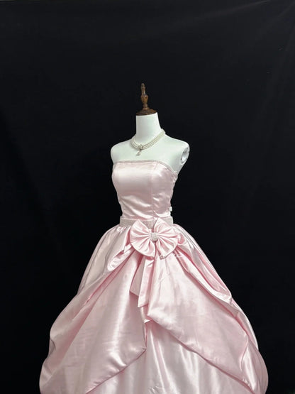Modest Ball Gown Strapless Pink Satin With Beading Ruffled Quince Dress Voluminous Sweet 16 Sweet Sixteen Outfits Vestido de RB7424