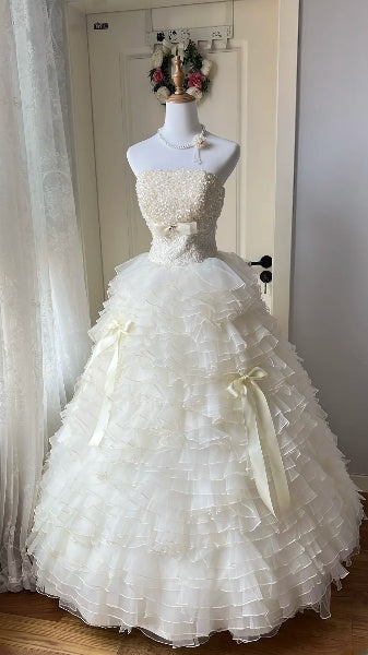 Traumhaftes langes trägerloses Sweet-16-Kleid mit Perlen, Lagen-Ballkleid, Sweet-Sixteen-Party-Geburtstagskleid RC0427