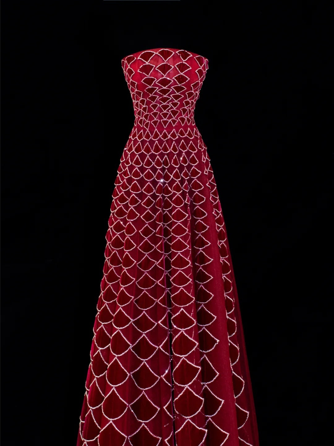 Modest Prom Dress Aesthetic Ball Gowns Strapless Burgundy Velvet Style Impress With Beadings Long Party Formal Gown SA058