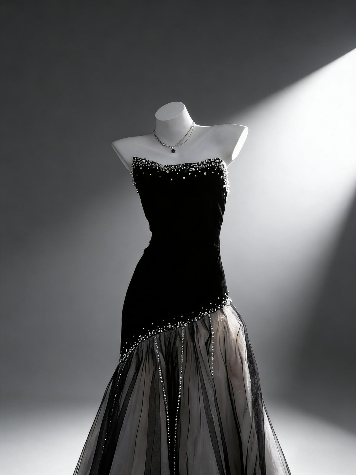 Prom Dress Sexy Mermaid Strapless Black Tulle Beaded Floor Length For Women Graduation Party Dress RC1088