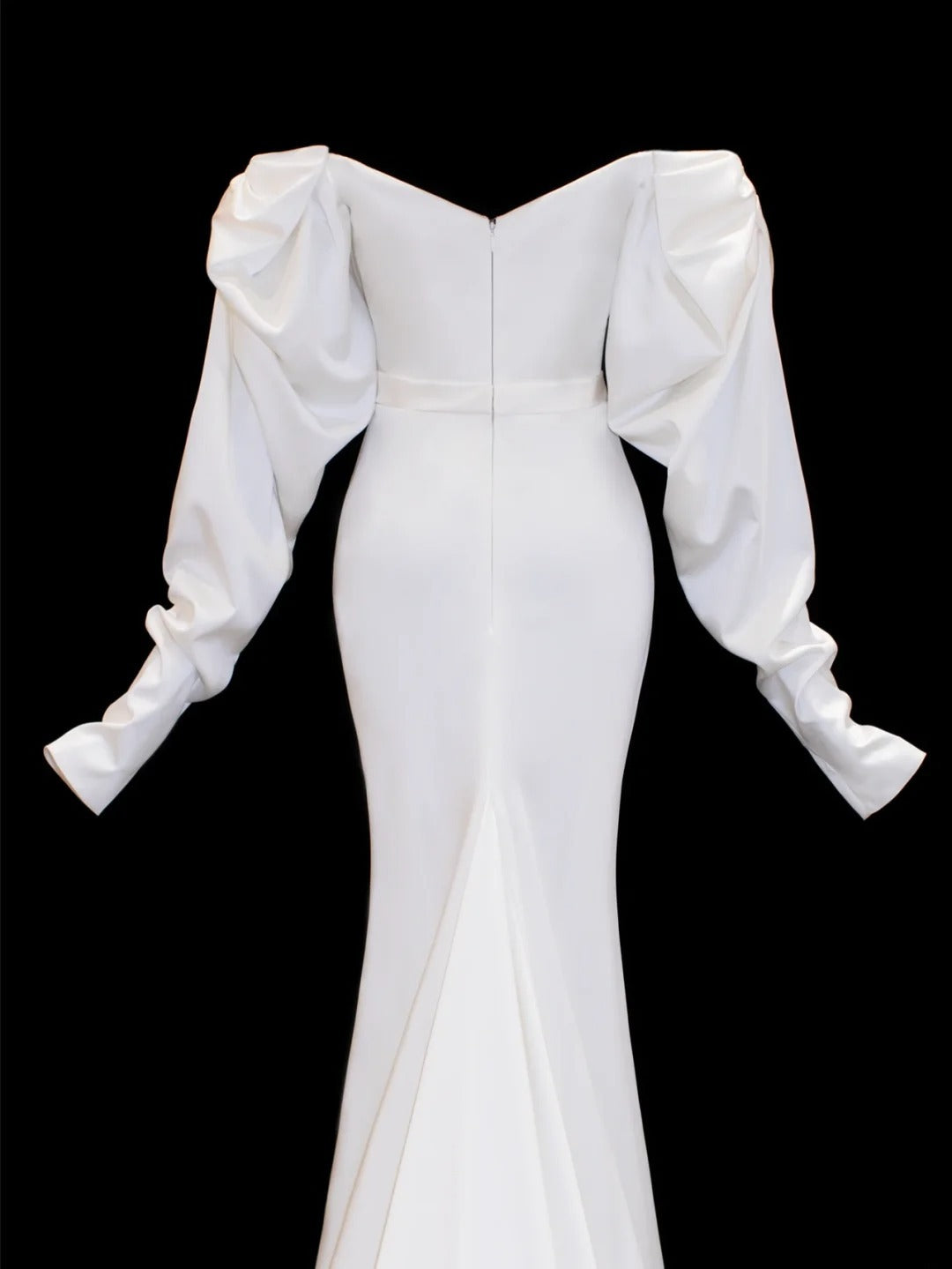 Romantisches Brautkleid im Meerjungfrauenstil mit schulterfreiem Schnitt und Ärmeln aus weißem Satin, erhältlich in Petite- und Plus-Size-Größen (SA059)