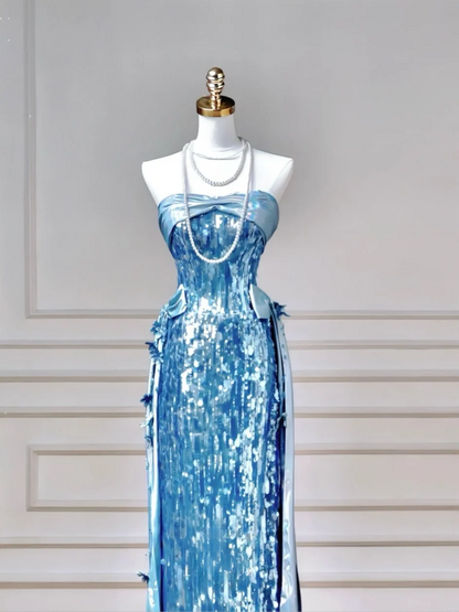 Robe de soirée longue fourreau à paillettes bleues sans bretelles, style cabaret, idéale pour les bals de fin d'année et les dîners chics. AQ060