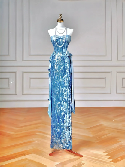Robe de soirée longue fourreau à paillettes bleues sans bretelles, style cabaret, idéale pour les bals de fin d'année et les dîners chics. AQ060