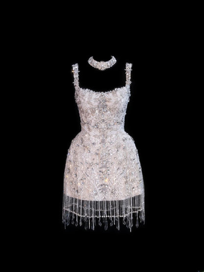 Elegantes Brautkleid in A-Linie mit eckigem Ausschnitt und Perlenstickerei, kurzes Modell für zierliche und große Größen, SA061