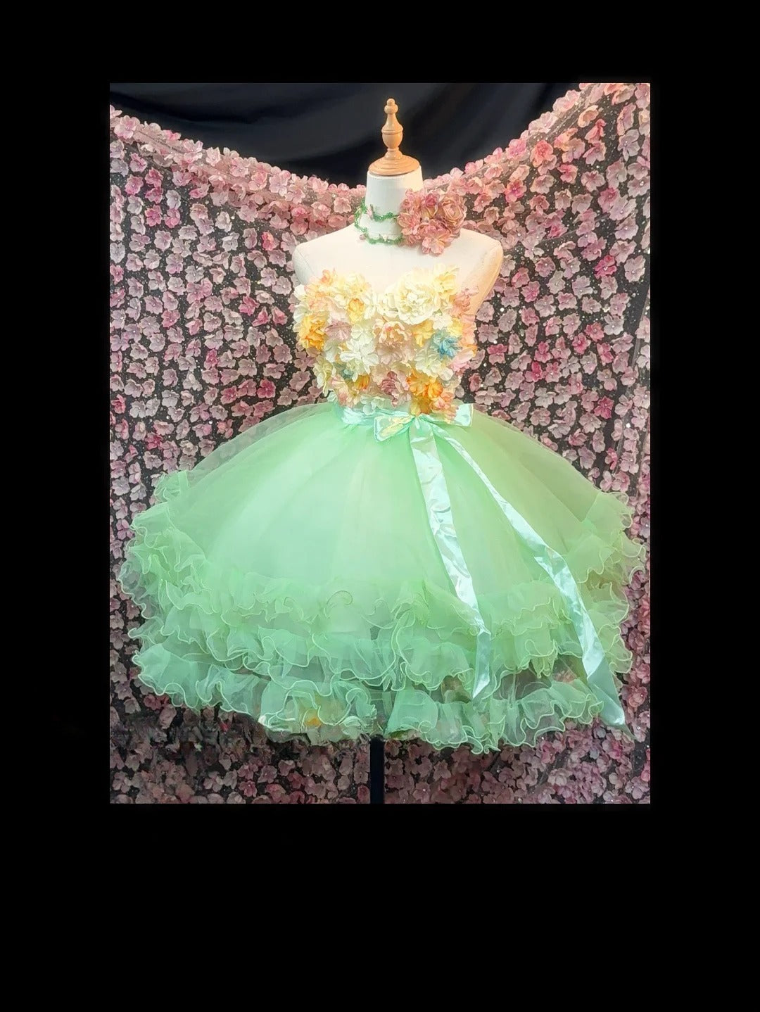 Pretty Ball Gown Strapless Sage Green Tulle Mini Graduation Dresses Short Inspo Senior Homecoming Outfits RB3462