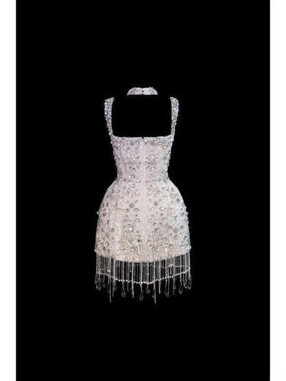 Elegantes Brautkleid in A-Linie mit eckigem Ausschnitt und Perlenstickerei, kurzes Modell für zierliche und große Größen, SA061