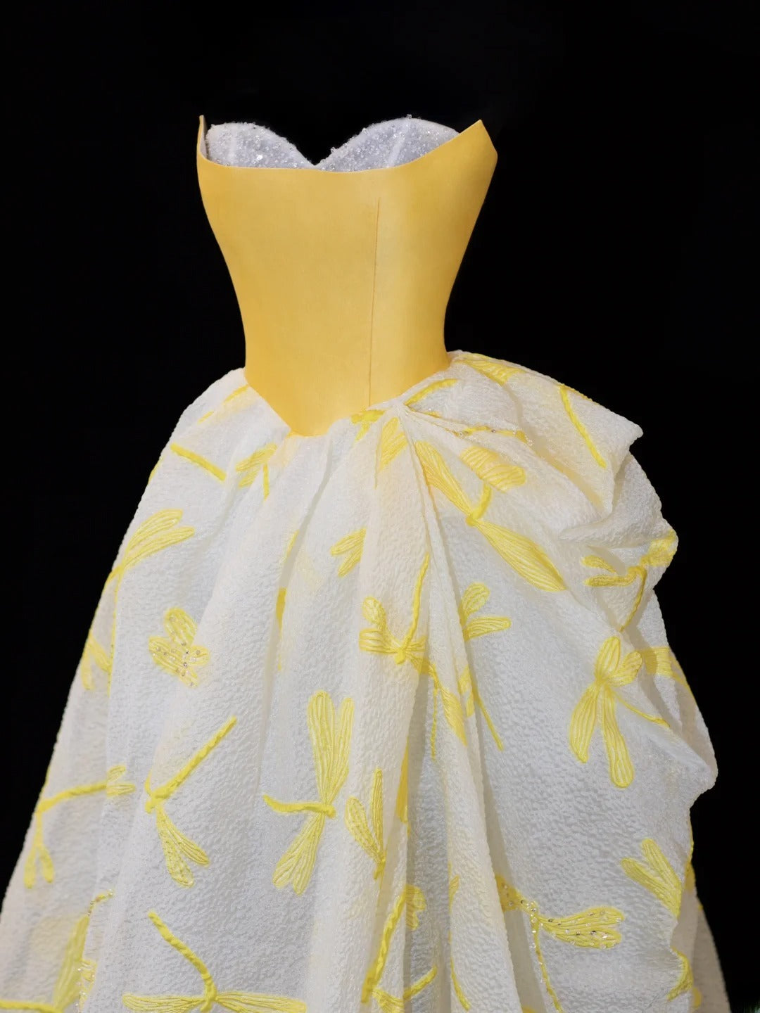 Elegantes Ballkleid im Stil der 1950er Jahre, formelles Modell mit Herzausschnitt, Pailletten und Perlen, Schlitz, beeindruckendes langes Abendkleid, Partykleid SA066