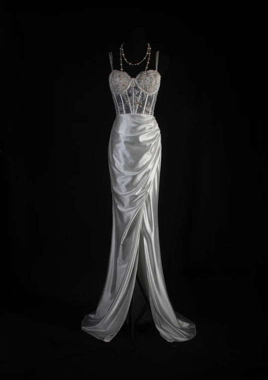 Robe de bal vintage sirène à fines bretelles en satin de soie gris argenté, inspiration années 2000, avec fente en dentelle, robe de soirée formelle AS067