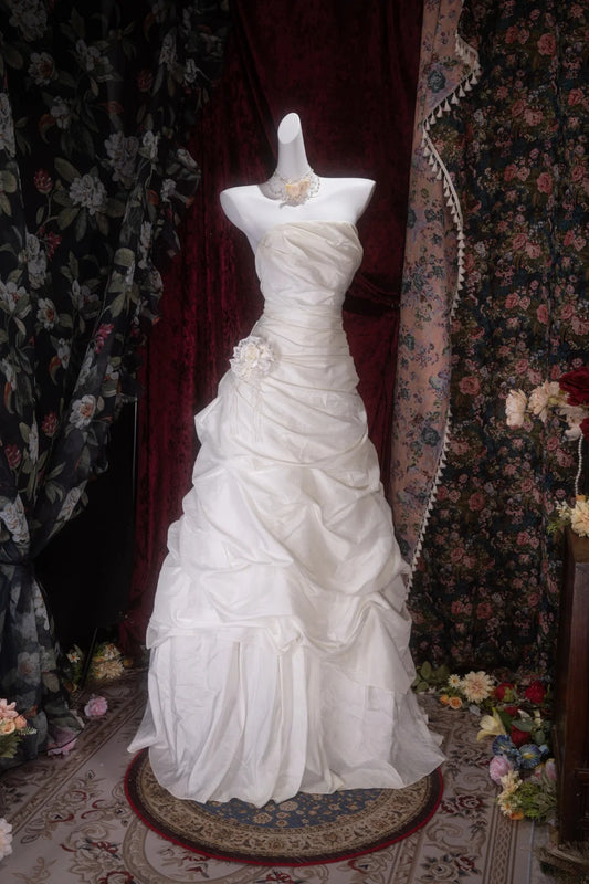 Elegant Ball Gown Strapless White Organza With Ruffled Long Prom Dresses Formal Outfit Evening Night Dress RB8089