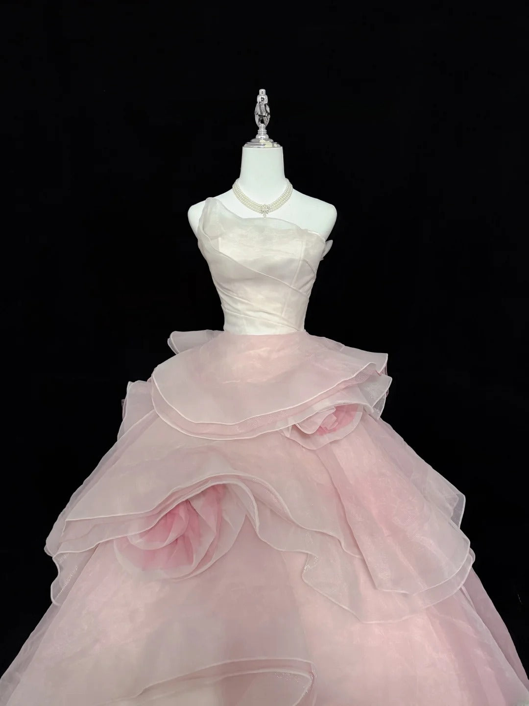 Stunning Ball Gown Strapless Pink Tulle With Tiered Layers Quince Dress Voluminous Sweet 16 Sweet Sixteen Outfits Vestido de 15 RB7440