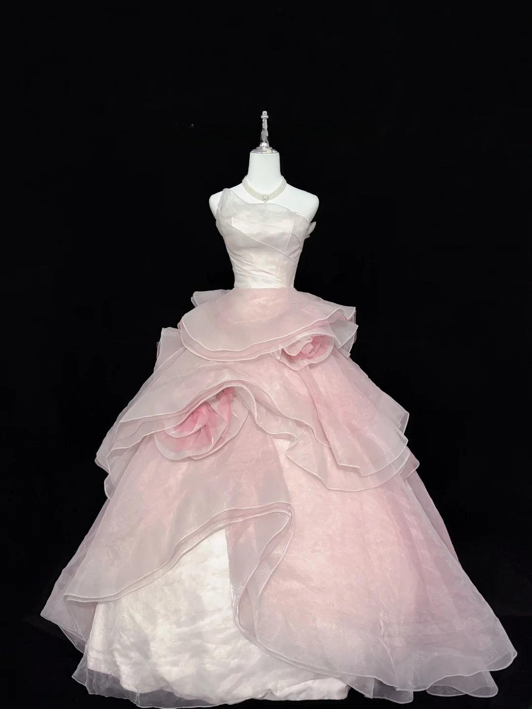 Stunning Ball Gown Strapless Pink Tulle With Tiered Layers Quince Dress Voluminous Sweet 16 Sweet Sixteen Outfits Vestido de 15 RB7440