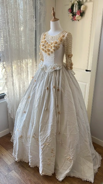 Prinzessinnen-Brautkleid Ballkleid mit U-Boot-Ausschnitt aus weißem Satin mit 3D-Blumen für den großen Tag RC0443