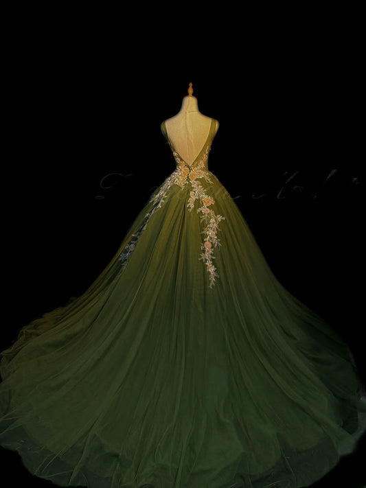 Prinzessin Ballkleid Scoop Olivgrün Ärmellos Mit Applikationen Langes Quinceanera Kleid Vestido de 15 de Cenicienta RB3470