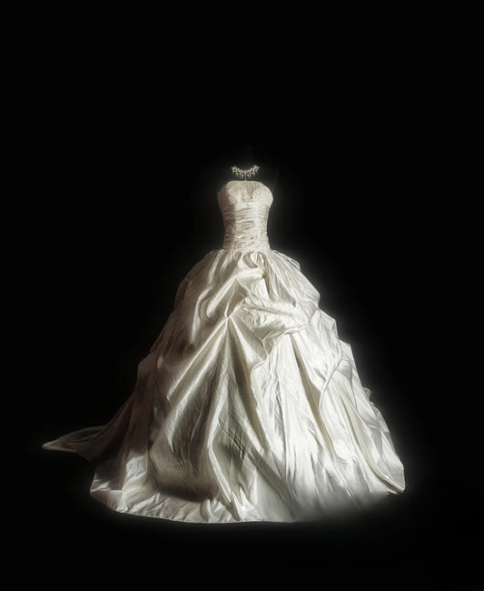 Vintage Ballkleid trägerlos 80er Jahre mit gestuftem langem Herbst Winter Brautkleid Hochzeitskleider RB8821