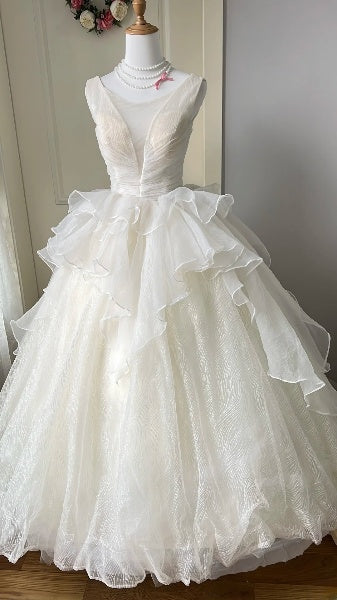 Dream Sweet 16 Dresses Long V Neck White Tulle Ball Gown Sweet Sixteen Party Birthday Gown RC0446