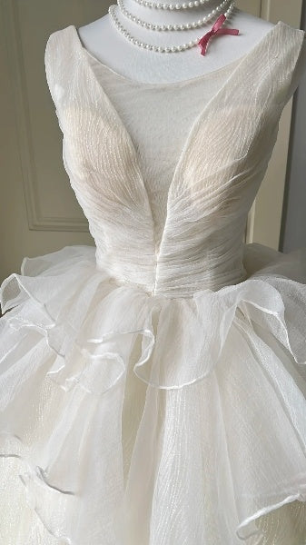 Dream Sweet 16 Dresses Long V Neck White Tulle Ball Gown Sweet Sixteen Party Birthday Gown RC0446