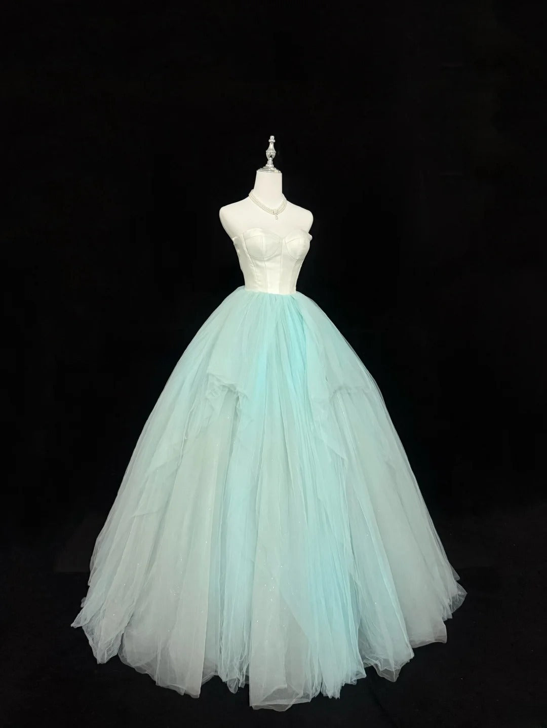 Beautiful Ball Gown Sweethart Blue Tulle Long Quince Dress Voluminous Sweet 16 Sweet Sixteen Outfits Vestido de 15 RB7448
