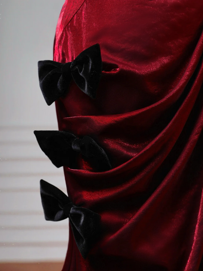 Robe de bal longue bordeaux à fines bretelles et manches courtes, style sirène, élégante, idéale pour les soirées dansantes et les fêtes (AQ077)