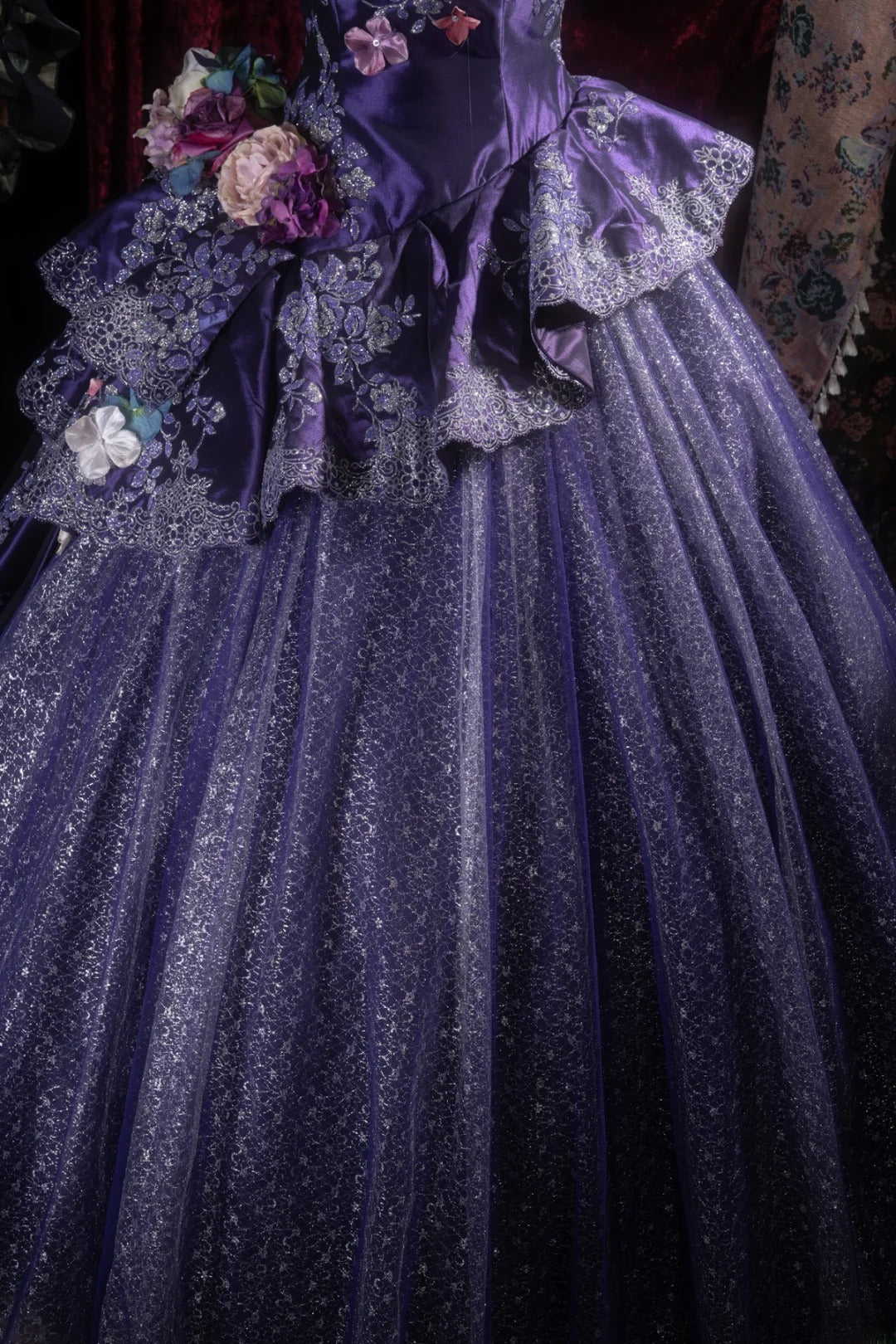 Elegant Ball Gown Strapless Purple Satin With Ruffled Tiered Long Quince Dress Quinceanera Dresses Formal Birthday Outfits RB8096