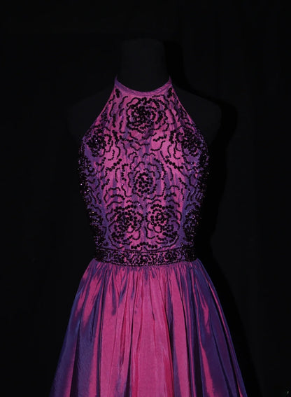 Niedliches kurzes Ballkleid mit Neckholder aus weinrotem Taft mit Perlen, ideal für den 18. Geburtstag, den Abschlussball oder als Cocktailkleid (AS079)