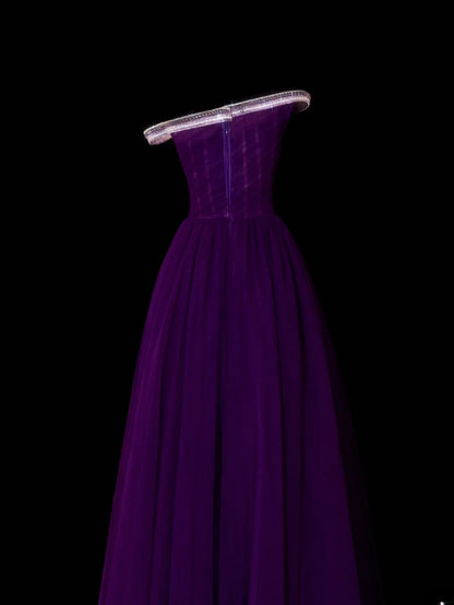 Elegantes, schulterfreies, lila Tüllkleid im A-Linien-Stil der 1950er Jahre mit Perlen und Falten – ein beeindruckendes langes Ballkleid oder Abendkleid SA081