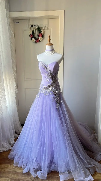 Langes fliederfarbenes Abendkleid im Meerjungfrau-Stil mit herzförmigem Ausschnitt und Spitzenapplikationen für Damen RC0450