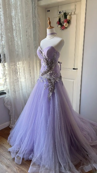 Langes fliederfarbenes Abendkleid im Meerjungfrau-Stil mit herzförmigem Ausschnitt und Spitzenapplikationen für Damen RC0450