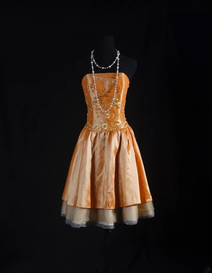 Robe de bal bustier orange en taffetas ornée de perles, courte, idéale pour un 16e anniversaire, un bal de promo ou une soirée cocktail (AS082)